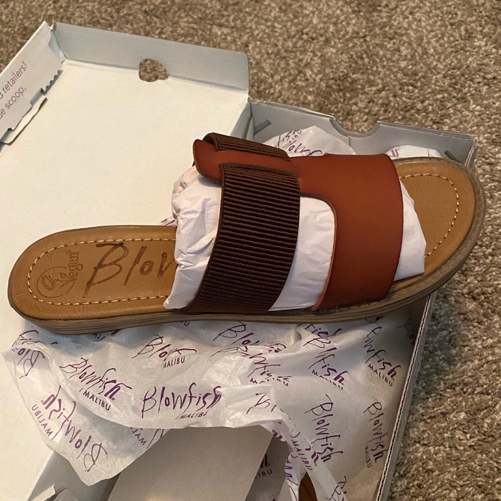 Blowfish BucketList Sandal Tan 10